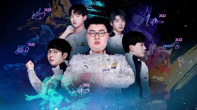 在赛后庆祝 在赛后庆祝