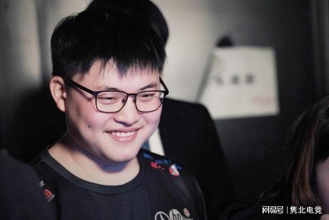 中表现出的 中表现出的