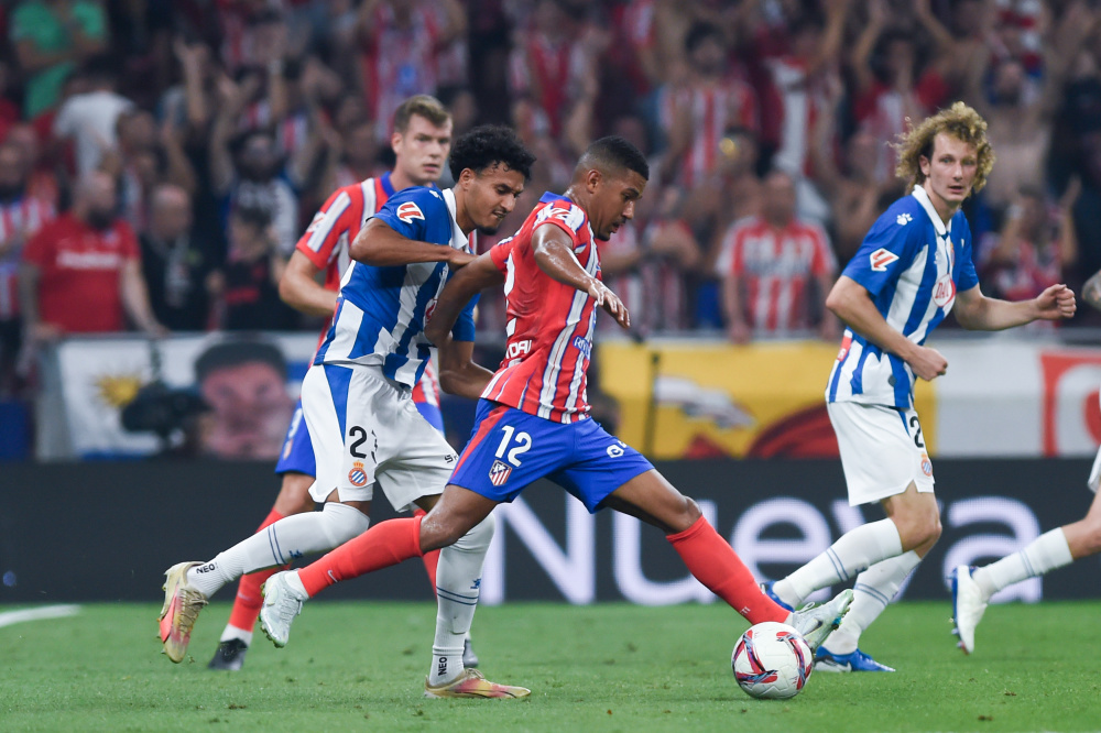 B拉扯逼出 B拉扯逼出